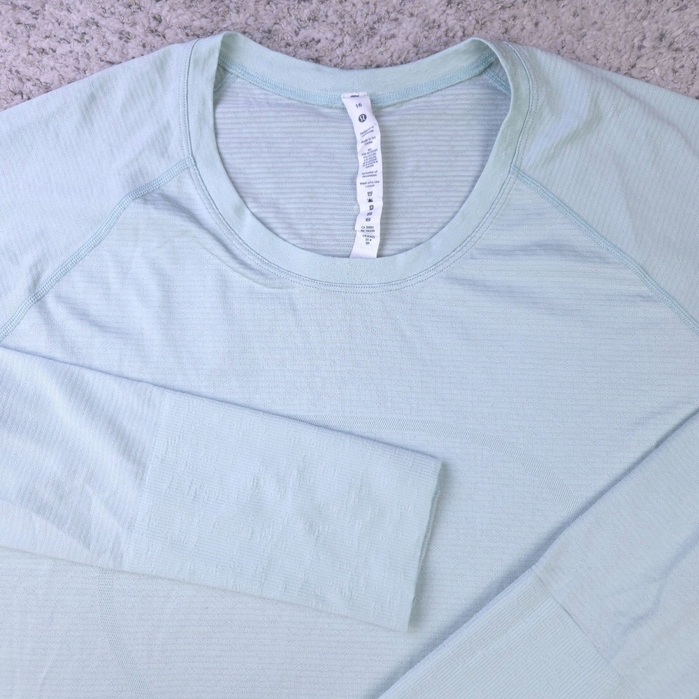 Lululemon Yoga Top Womens 16 Shirt Tee Crew Neck Long Sleeve Thumb Loops Mint - Picture 3 of 11